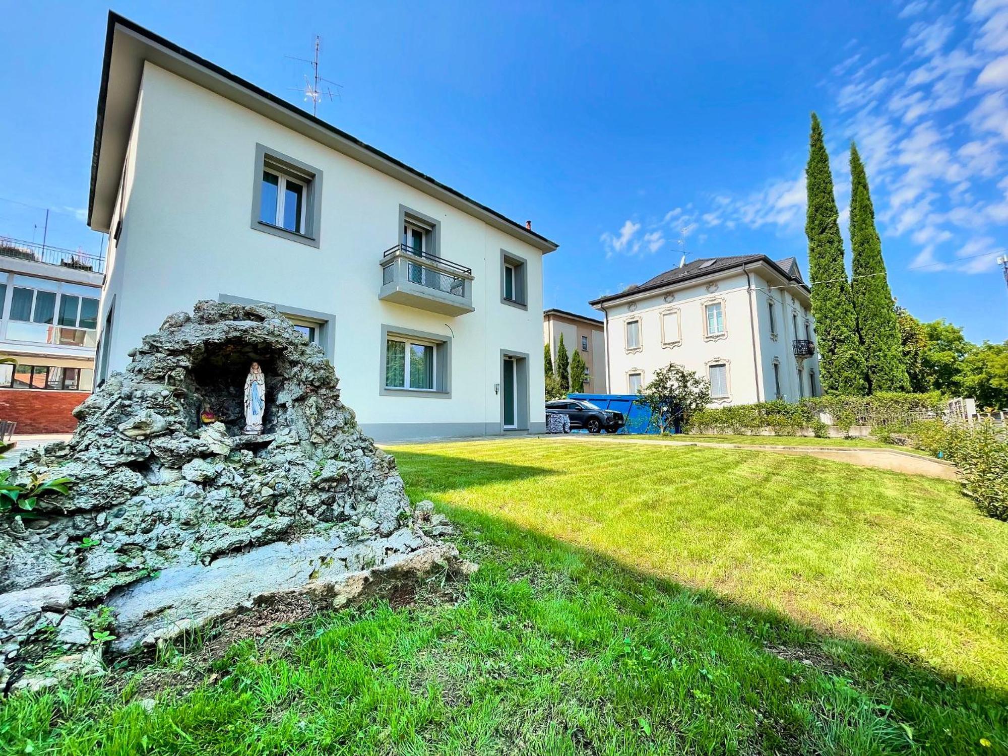 Villa Manzoni Meda Екстер'єр фото