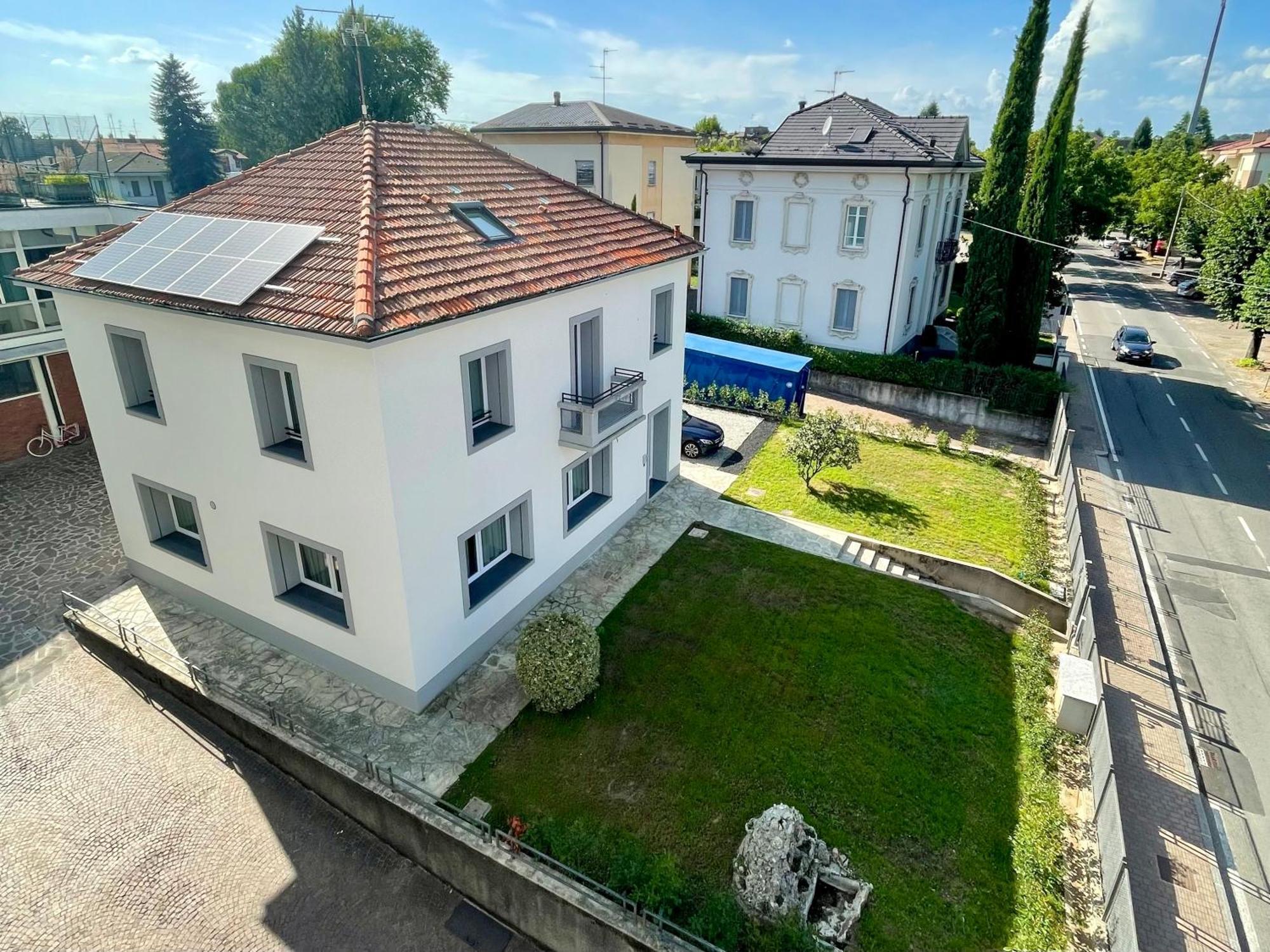 Villa Manzoni Meda Екстер'єр фото