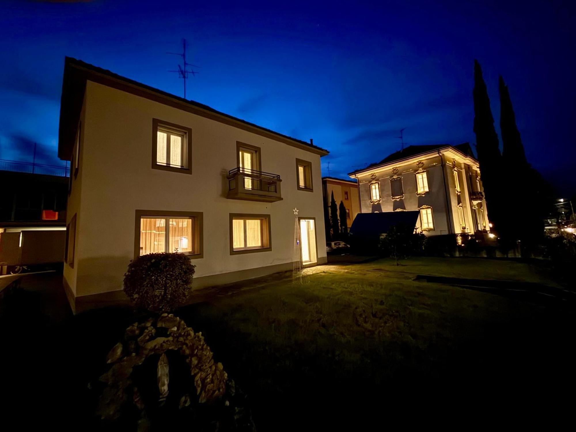 Villa Manzoni Meda Екстер'єр фото